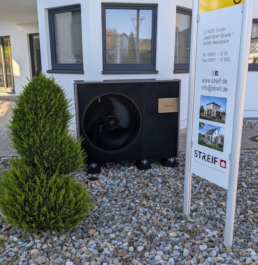 Midea M-Thermal Nature Wärmepumpe im Bauzentrum Poing